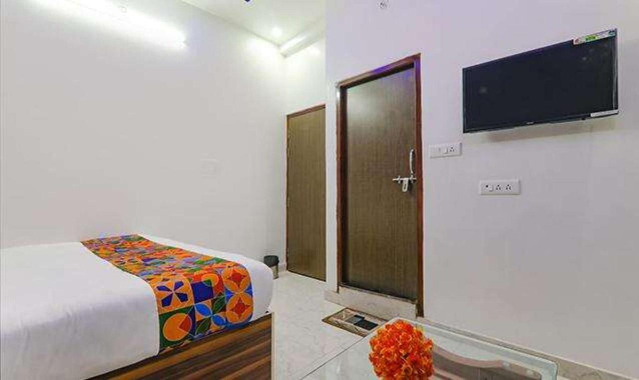 Fabexpress Ss Grand Hotel Banthra Sikandarpur ภายนอก รูปภาพ