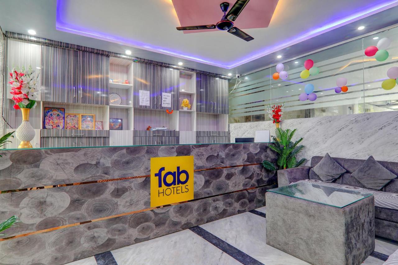 Fabexpress Ss Grand Hotel Banthra Sikandarpur ภายนอก รูปภาพ